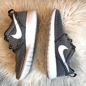 Nike Free Run Black/White